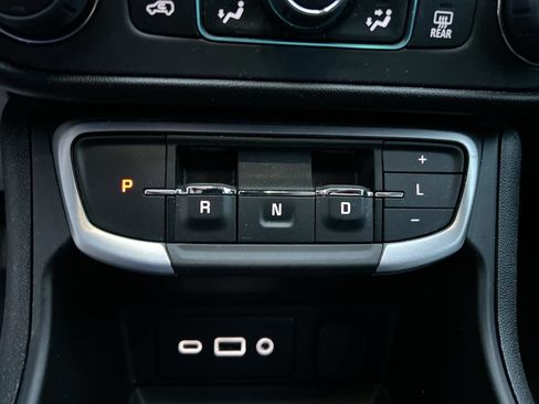 Used 2023 GMC Terrain SLE w/ Driver Convenience Package AWD/4WD image 19
