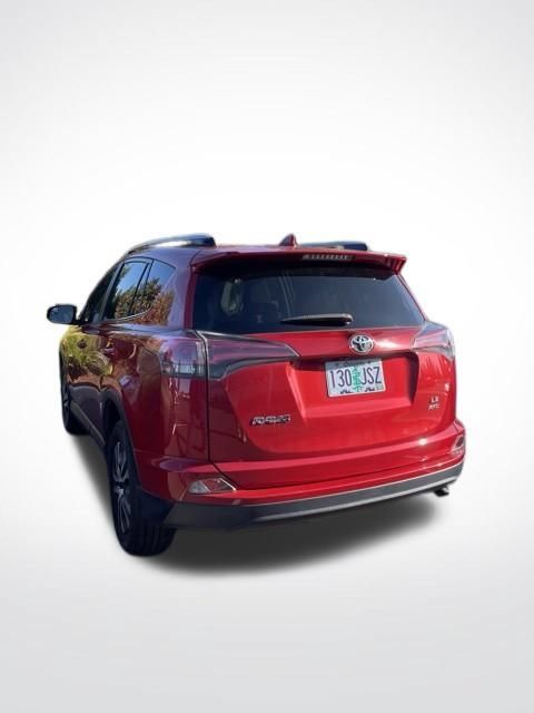 Used 2017 Toyota RAV4 LE AWD/4WD image 2