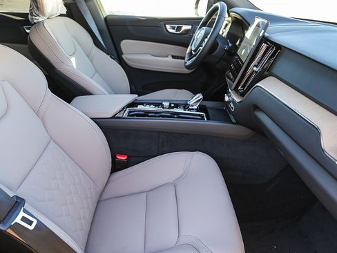 New 2026 Volvo XC60 T8 Core AWD/4WD image 16