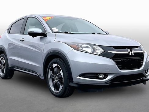 Used 2018 Honda HR-V EX image 10
