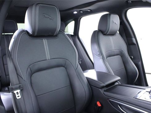 Used 2026 Jaguar F-PACE R-Dynamic S AWD/4WD image 18
