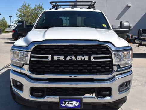 Used 2023 RAM 2500 Big Horn w/ Level 1 Equipment Group AWD/4WD image 2