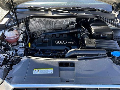 Used 2017 Audi Q3 2.0T Premium image 9