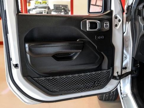 Used 2020 Jeep Gladiator Sport w/ Quick Order Package 24S image 40