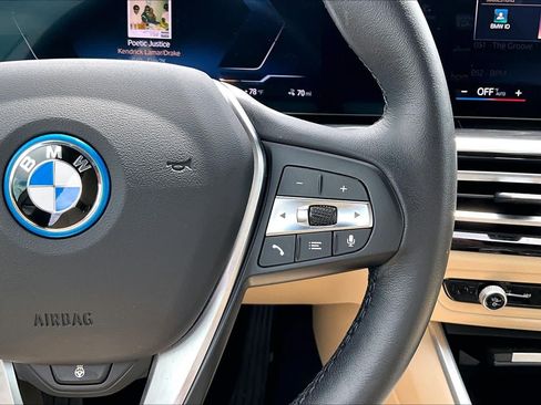 Certified 2023 BMW i4 eDrive35 w/ Premium Package RWD image 26