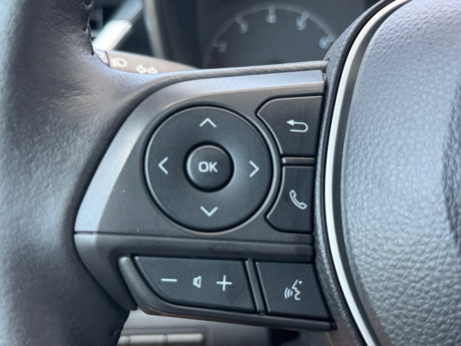 Used 2023 Toyota Corolla SE FWD image 16