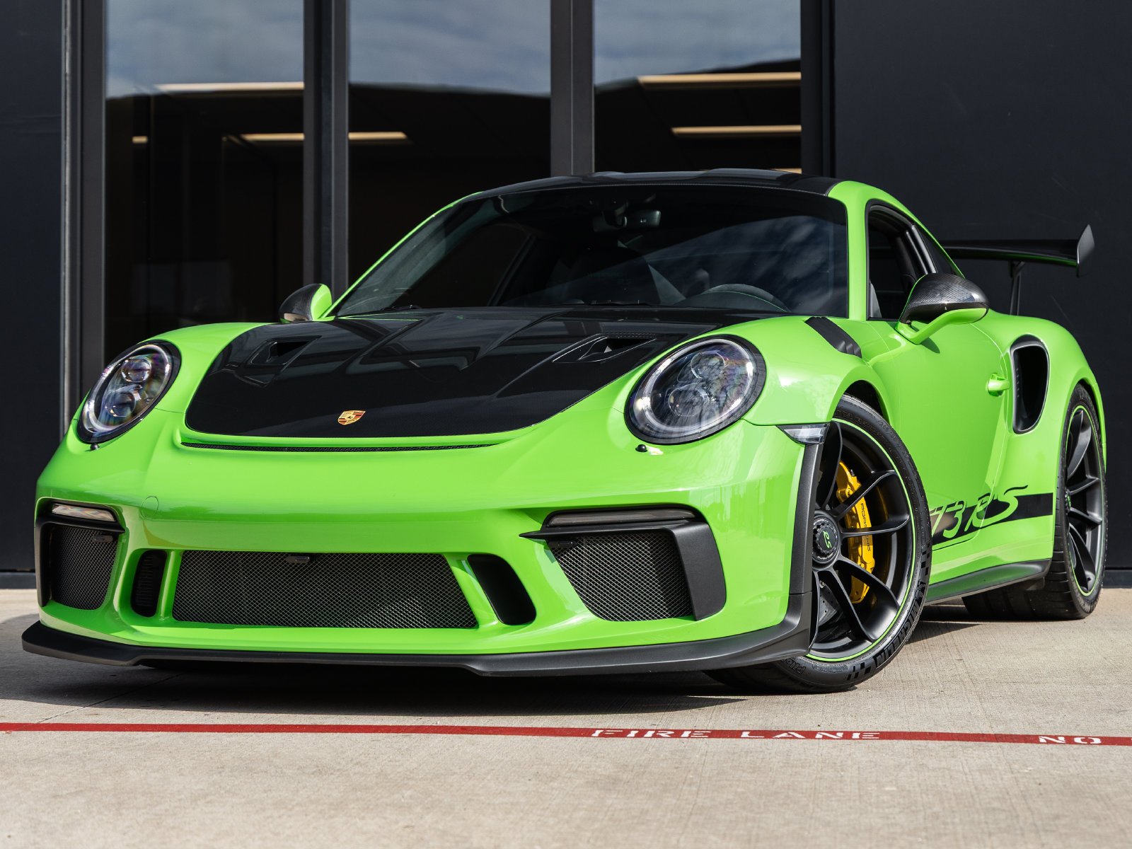 Used 2019 Porsche 911 GT3 RS RWD image 1