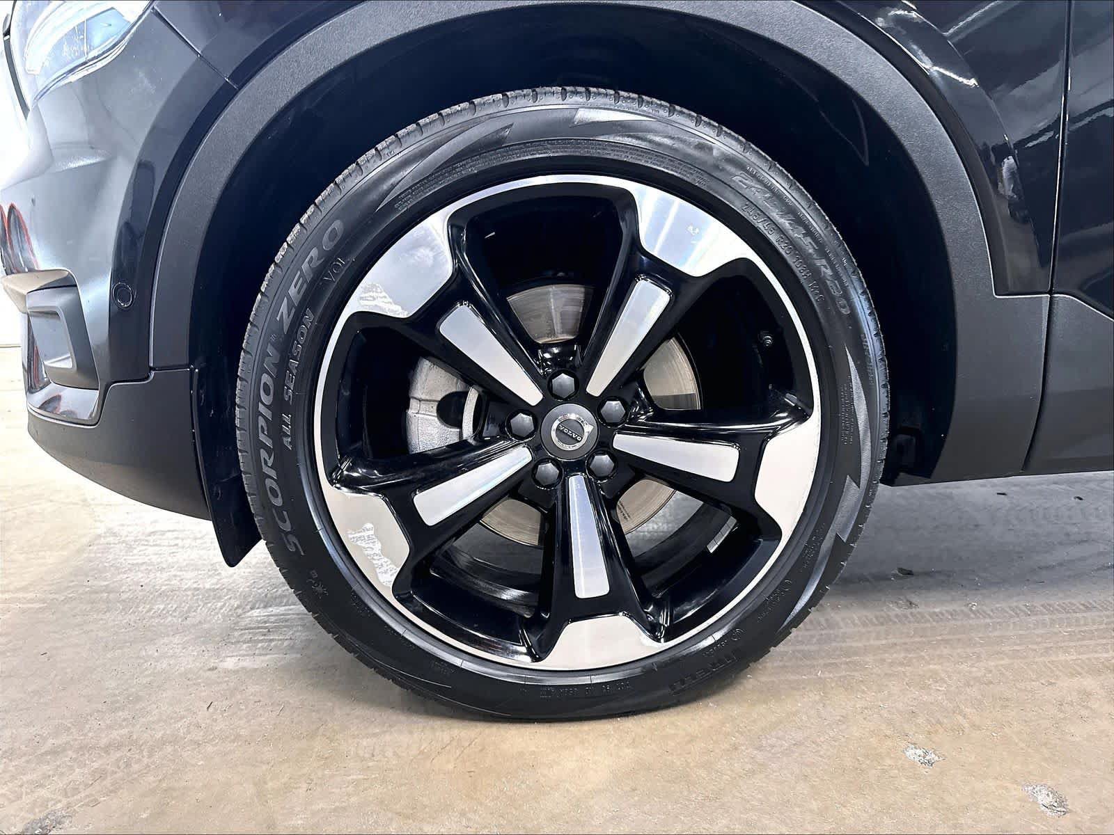 Used 2019 Volvo XC40 T5 Inscription AWD/4WD image 11