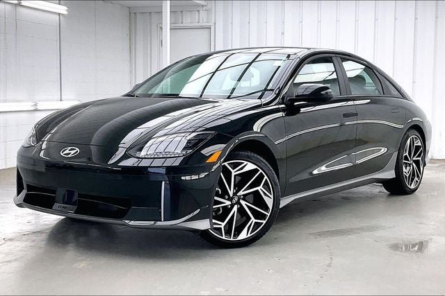 Certified 2023 Hyundai Ioniq 6 SEL w/ Cargo Package AWD/4WD image 2