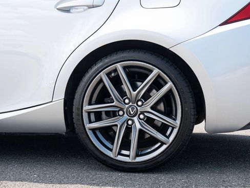 Used 2016 Lexus IS 350 RWD image 12