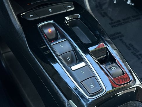 Used 2022 Chevrolet Bolt EUV LT image 27