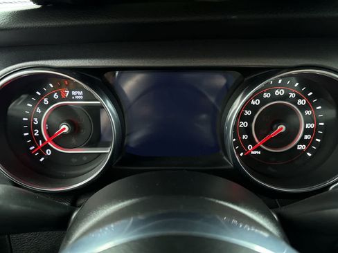 Used 2020 Jeep Gladiator Mojave w/ Cold Weather Group image 17