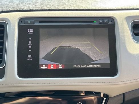 Used 2018 Honda HR-V EX image 29
