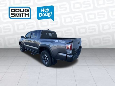 Used 2020 Toyota Tacoma TRD Off-Road w/ Technology Package AWD/4WD image 4