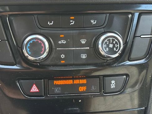 Used 2020 Buick Encore Preferred FWD image 26