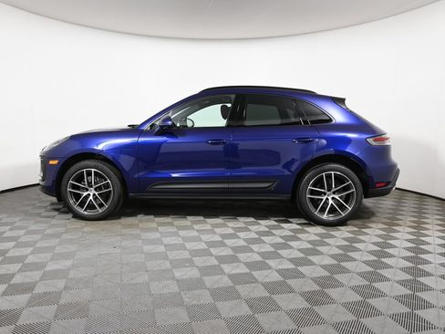 Used 2026 Porsche Macan AWD/4WD image 2