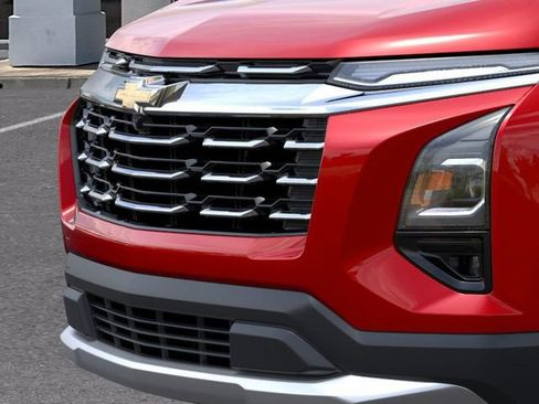 Used 2025 Chevrolet Equinox LT w/ Safety and Technology Package image 13