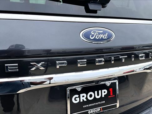 Used 2024 Ford Expedition Limited AWD/4WD image 31