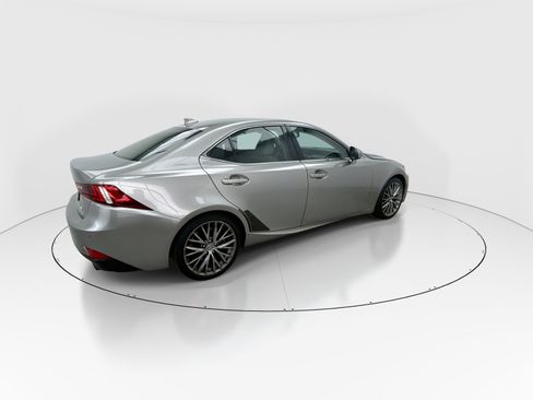 Used 2016 Lexus IS 200t w/ Premium Package image 8