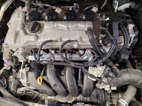 Used 2021 Toyota Corolla LE FWD image 30
