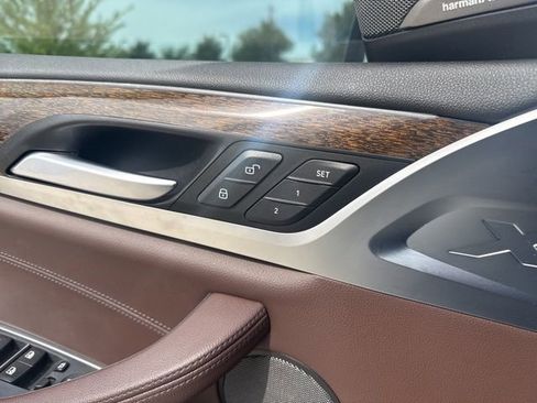 Used 2019 BMW X3 sDrive30i w/ Premium Package image 13