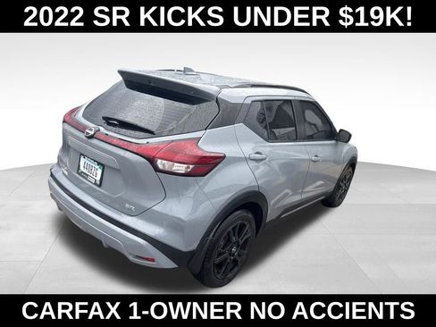 Used 2022 Nissan Kicks SR w/ Premium Package image 2