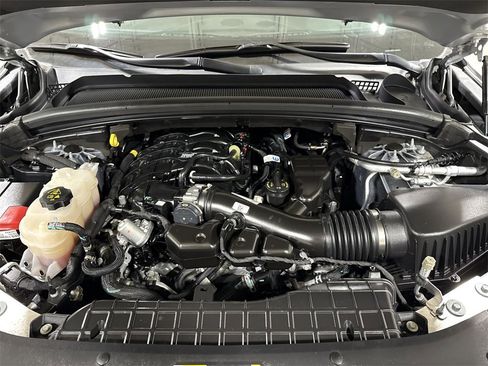 Used 2023 Jeep Grand Cherokee Limited image 25