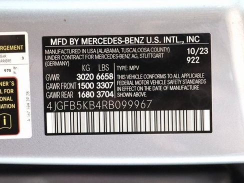 Used 2024 Mercedes-Benz GLE 450 4MATIC w/ AMG Line Exterior image 33