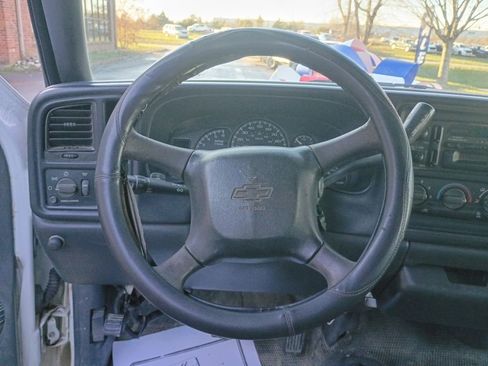 Used 2001 Chevrolet Silverado 3500 LT image 17