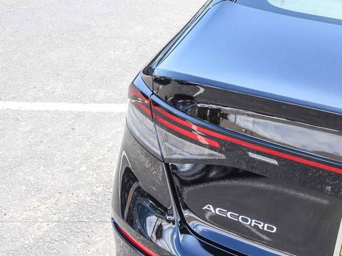 Used 2023 Honda Accord LX image 8