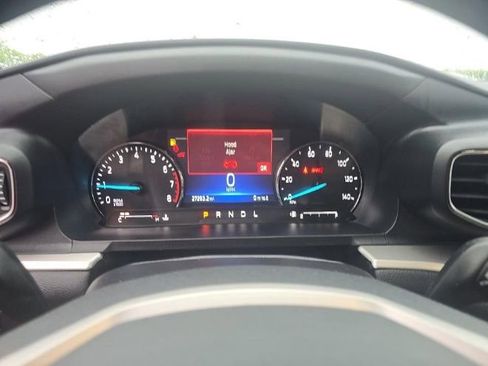 Certified 2022 Ford Explorer XLT w/ Equipment Group 202A AWD/4WD image 10