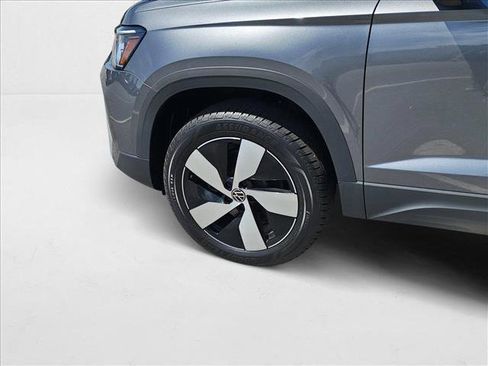 New 2025 Volkswagen Taos S image 11