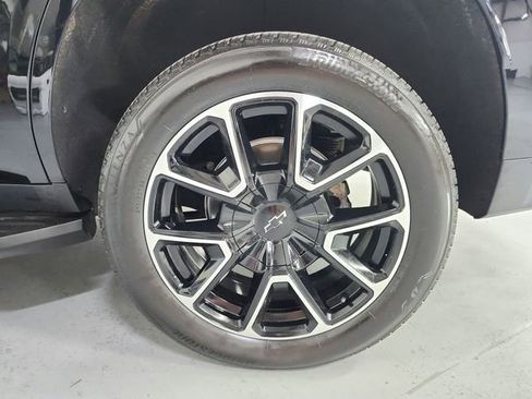 Used 2022 Chevrolet Tahoe RST w/ Sport Performance Package AWD/4WD image 51