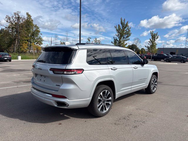 Certified 2022 Jeep Grand Cherokee L Overland w/ Luxury Tech Group IV AWD/4WD image 5