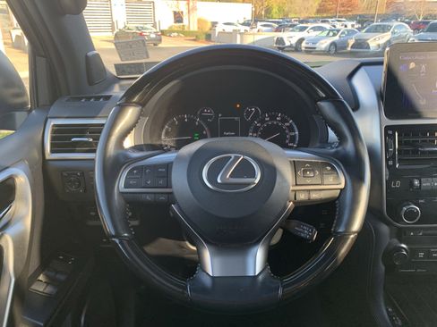 Certified 2023 Lexus GX 460 Premium w/ Premium Package image 18