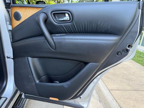 Used 2014 INFINITI QX80 4WD w/ Theater Package image 51