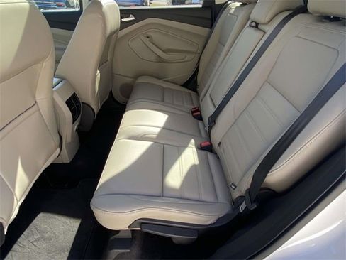 Used 2019 Ford Escape SEL image 10