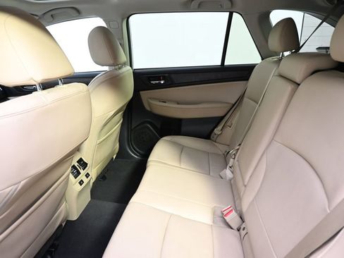 Used 2015 Subaru Outback 2.5i Limited image 21