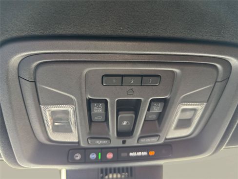 Used 2024 GMC Sierra 3500 Denali Ultimate AWD/4WD image 16