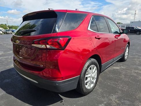 Used 2024 Chevrolet Equinox LT FWD image 3