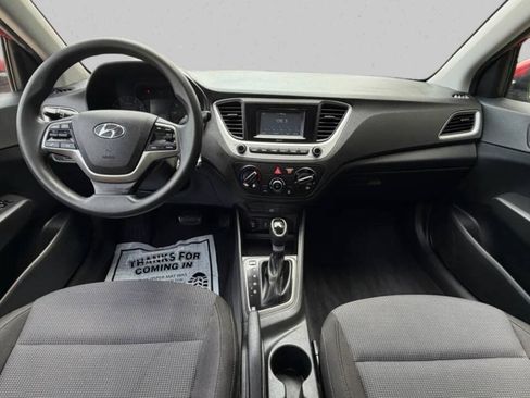 Used 2021 Hyundai Accent SE w/ Cargo Package FWD image 10