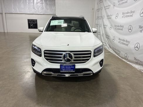 New 2026 Mercedes-Benz GLB 250 4MATIC image 2