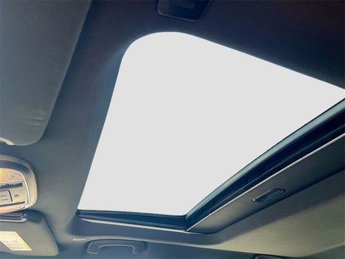 Used 2023 Dodge Charger Scat Pack w/ Plus Group image 23