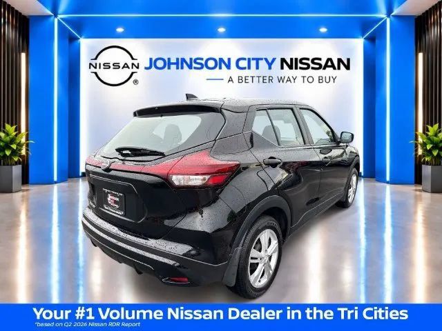 Certified 2025 Nissan Kicks Play S FWD image 4