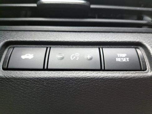 Used 2024 Nissan Altima 2.5 SR FWD image 14