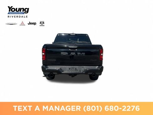 Used 2025 RAM 1500 Big Horn AWD/4WD image 4