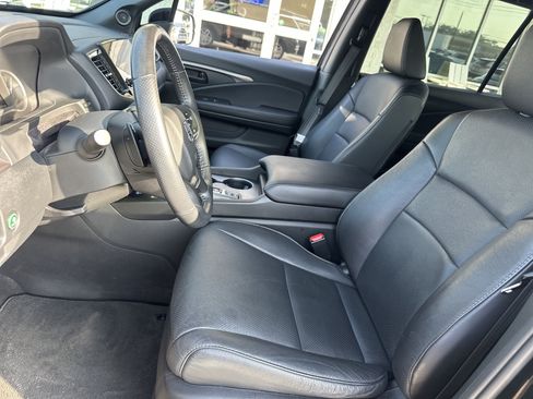 Used 2024 Honda Passport EX-L image 10