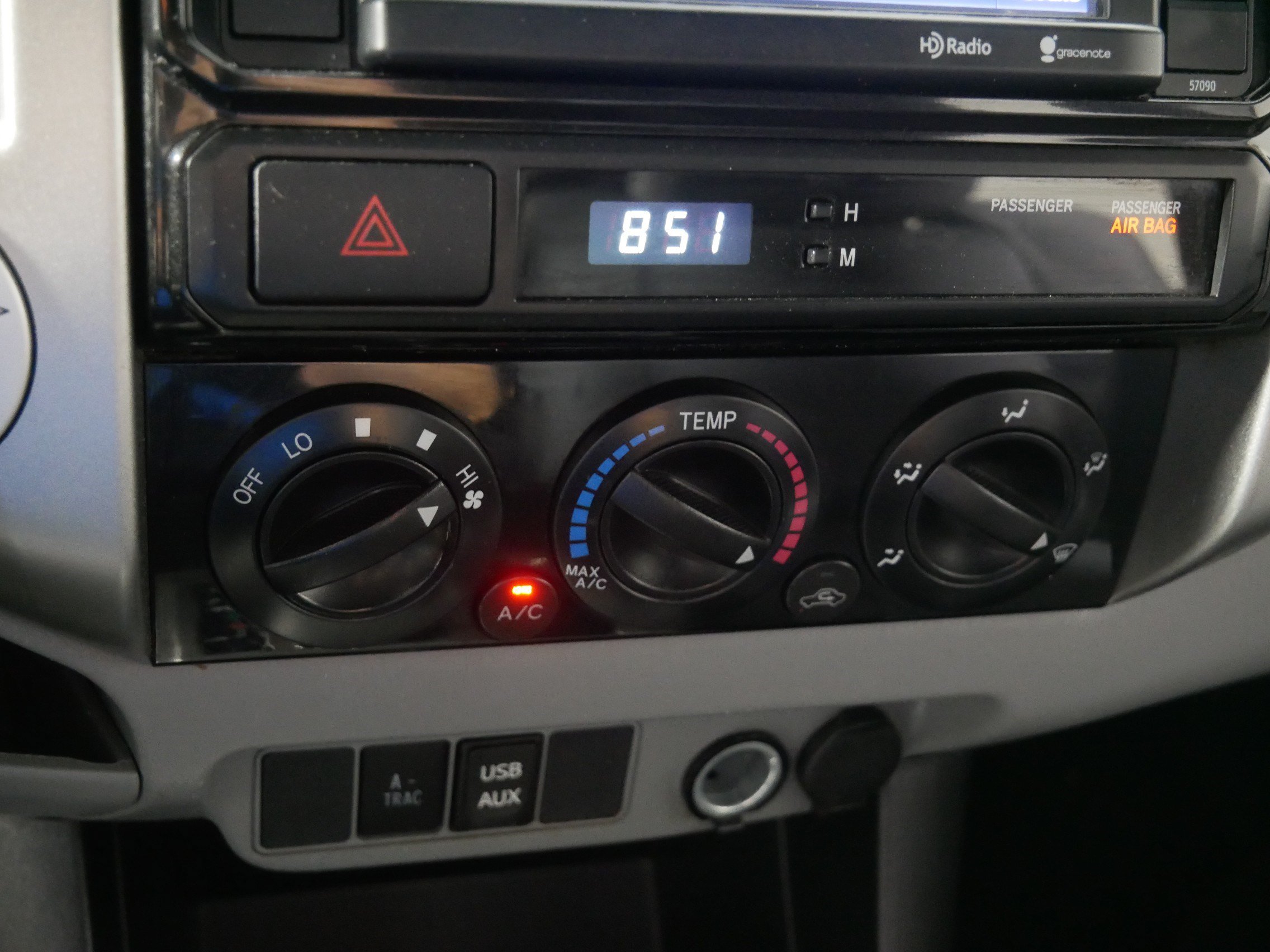 Used 2014 Toyota Tacoma 4x4 Double Cab w/ TRD Off-Road Package image 23