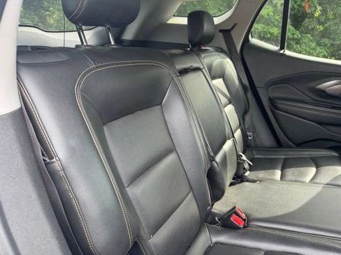 Used 2019 GMC Terrain SLT w/ Preferred Package FWD image 16