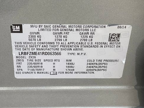 Used 2024 Buick Envision Preferred AWD/4WD image 34